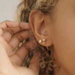 Arete Luna con Circonia en Oro Laminado de 18k | Qurimaki