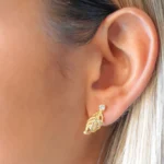 Arete Hoja con Circonia de 1.7 cm en Oro Laminado de 18k | Qurimaki