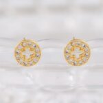 Arete Clover Redondo Silueta 9 mm en Oro Laminado de 18k | Qurimaki